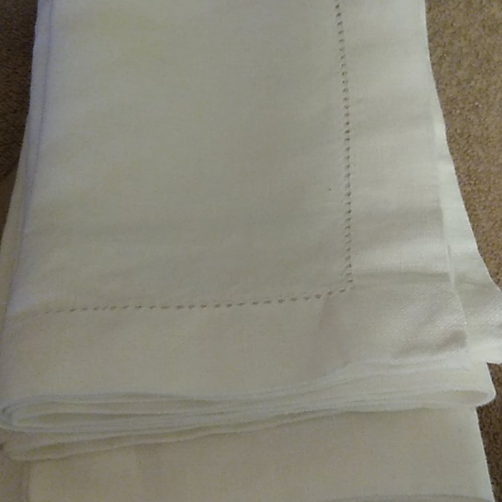 Hotel collection napkins 8